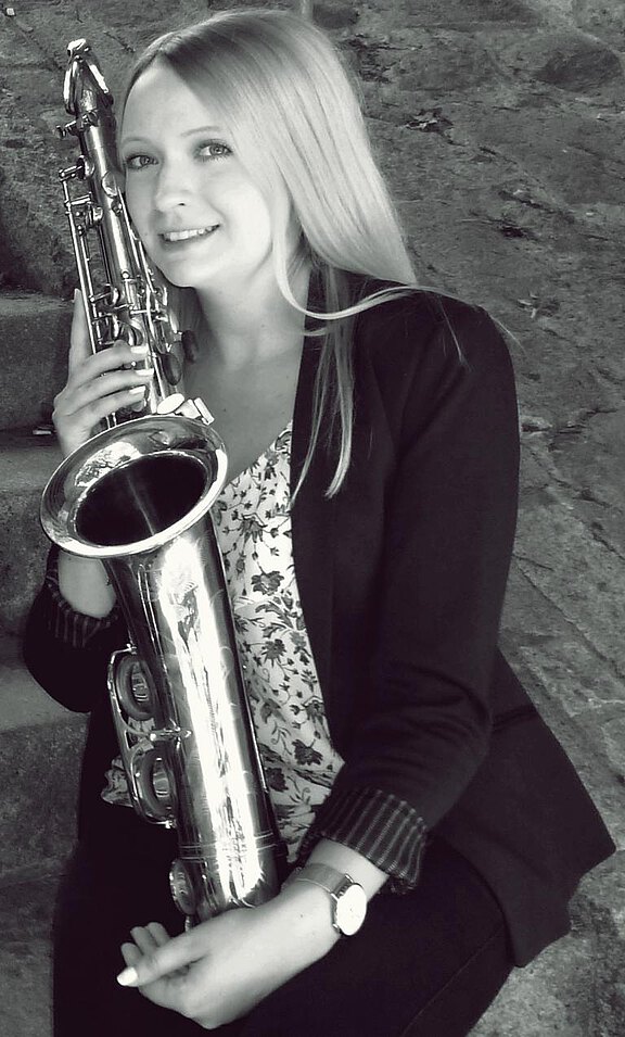 Frau Sophie Amann-Willecke (Saxophon) Amann-Willecke.JPG