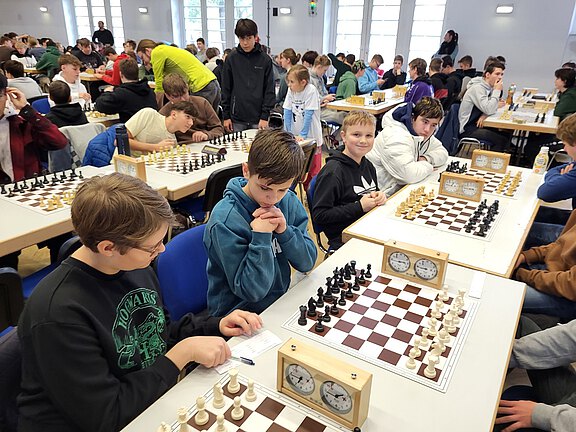 Schachmeisterschaft_Gruppe_1.jpg  